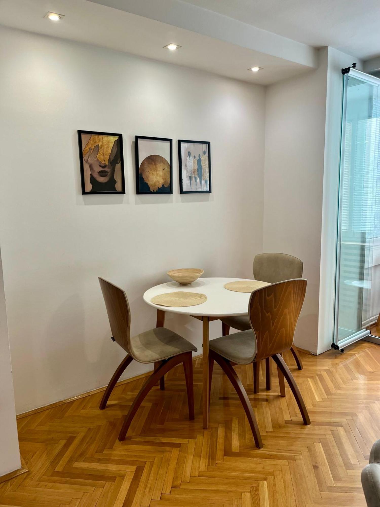 Ruby Luxury Central Apartment Skopje Ngoại thất bức ảnh